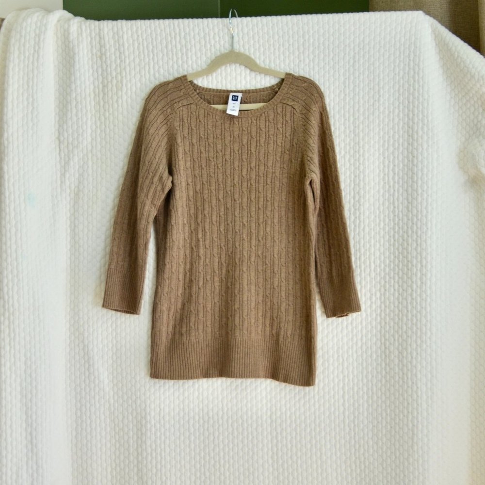 GAP 3/4 Sleeve Cable Knit Sweater